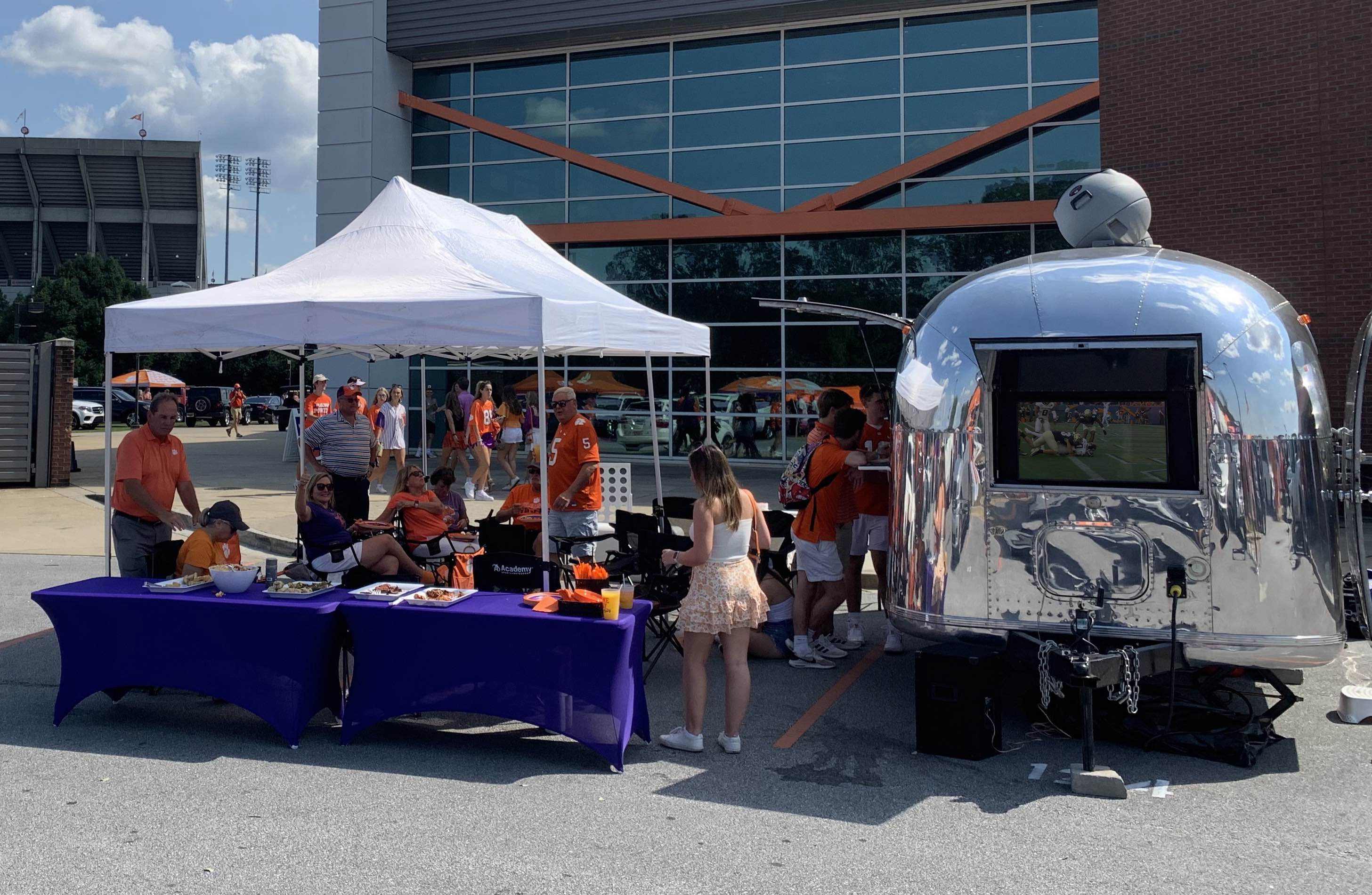 tailgate-company-ultimate-airstream-trailer-clemson-tigers