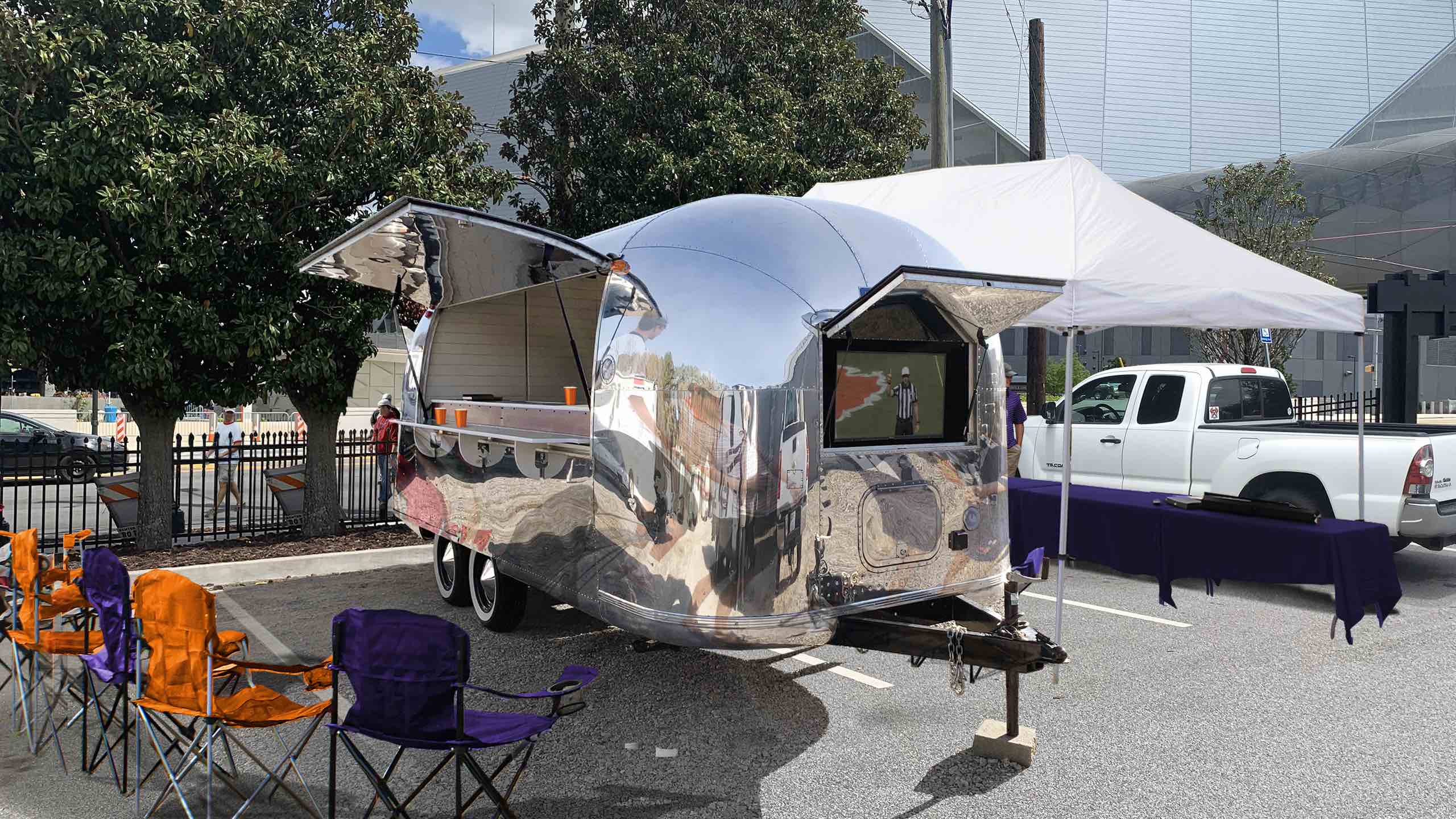 Clemson-Football-Airstream-Bar-Tailgate-Rental