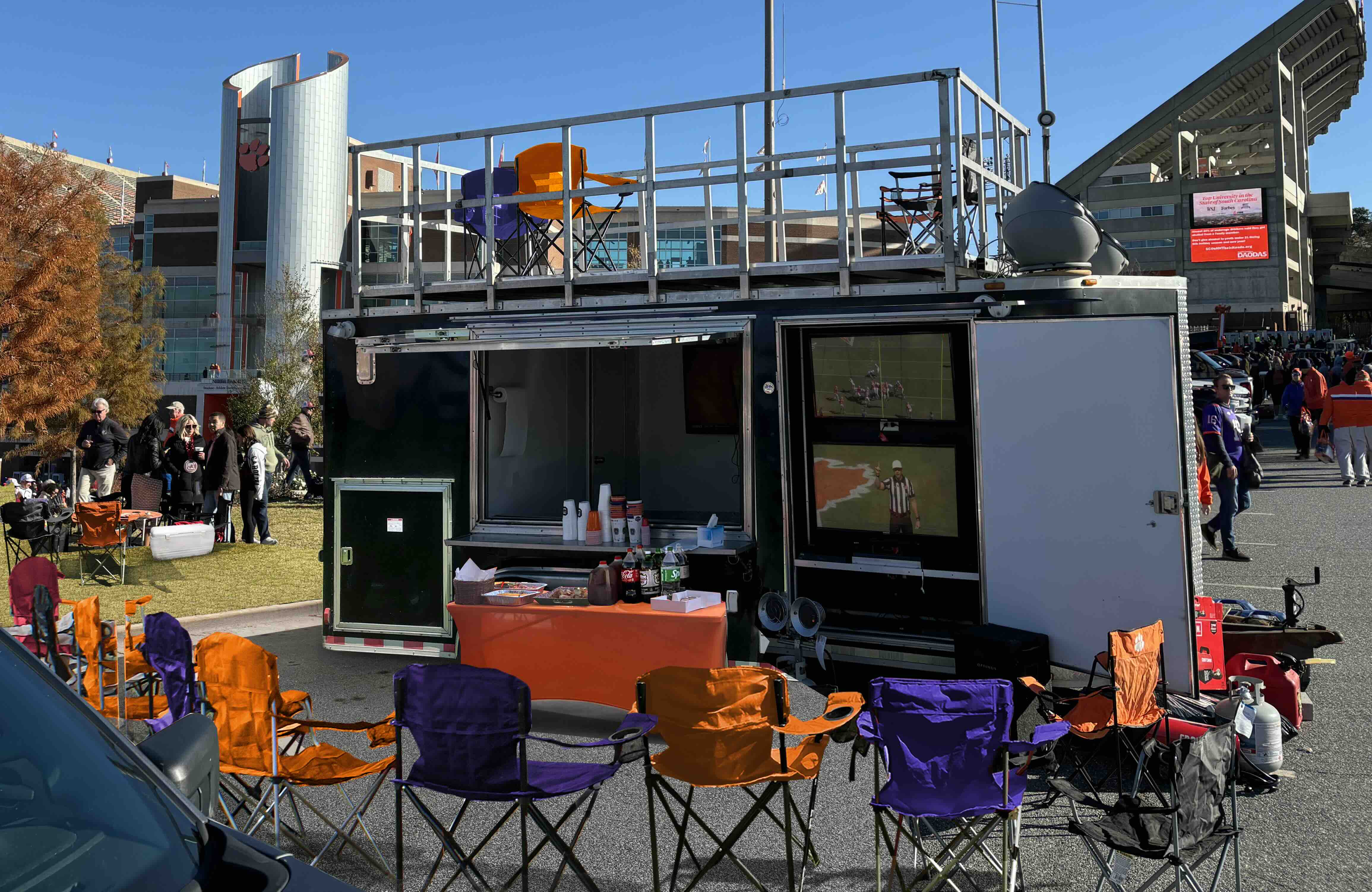 3-Clemson-tiger-tailgate-trailer-rental-company